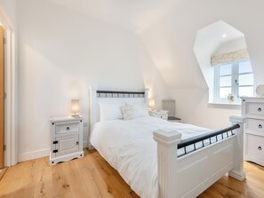 2 bedrooms, free WiFi, bed sheets - The New Inn Barn-UK31813 (Marnhull, near Shaftesbury)