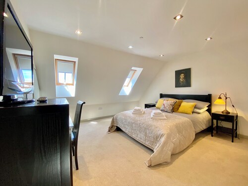 4 bedroom accommodation in Wells