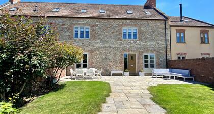4 bedroom accommodation in Wells