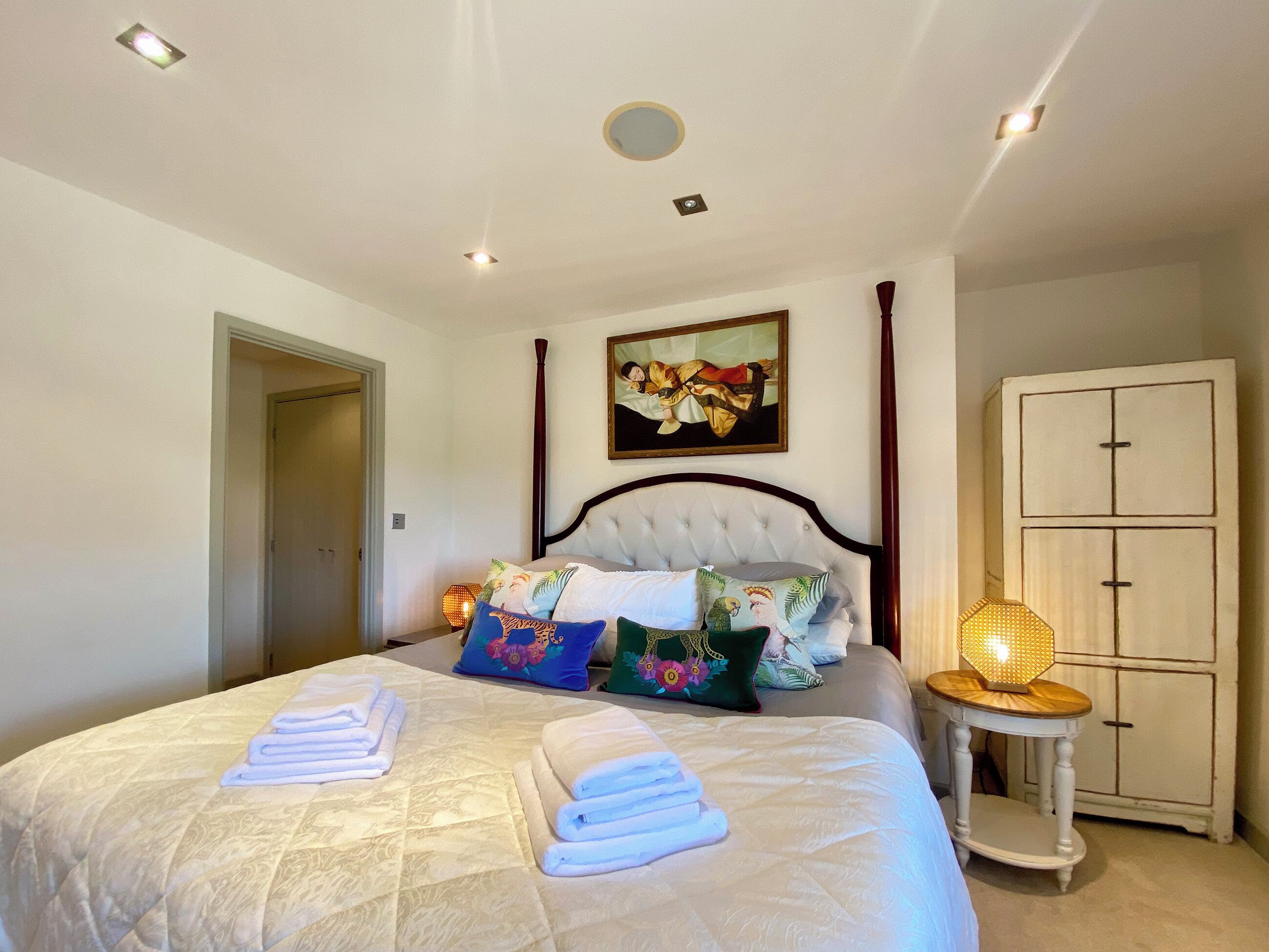 4 dormitorios, wifi gratis, ropa de cama
