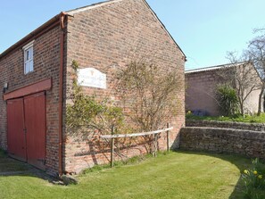 Exterior - Swallows Barn Cottage (North Rode)
