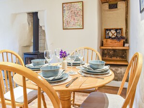 Dining - 1 bedroom accommodation in Buxton (Buxton)
