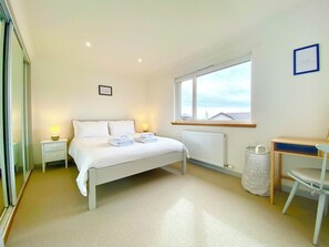 3 chambres, Wi-Fi gratuit, draps fournis