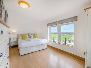 4 bedrooms, bed sheets - Wow - the views from the balcony are just spectacular. (Portpatrick)