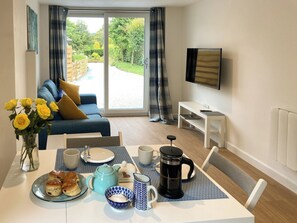 Living area - 1 bedroom accommodation in Torlundy (Torlundy)