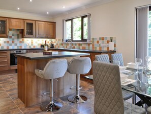 Dishwasher, freezer - 3 bedroom accommodation in Dumfries (Dumfries)