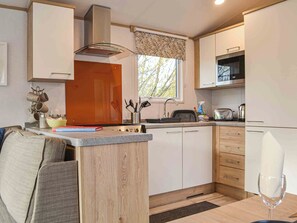 Hochstuhl, Gefrierschrank