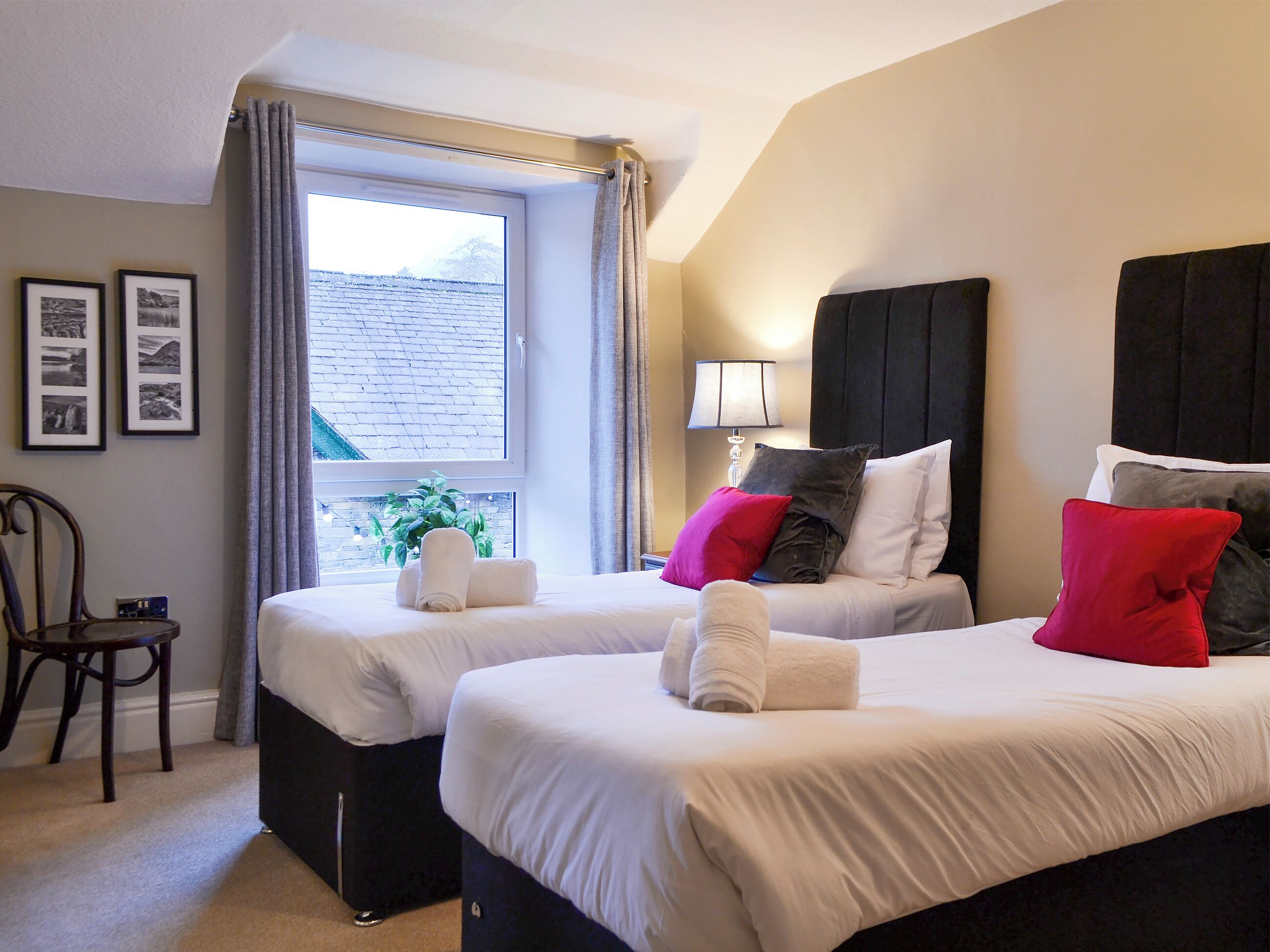 4 bedrooms, free WiFi, bed sheets