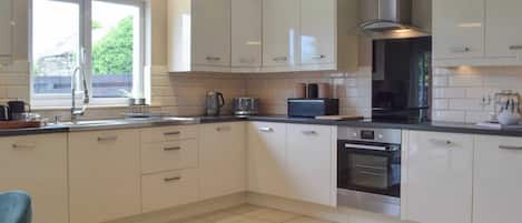 Dishwasher, high chair