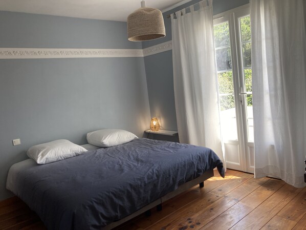 4 Schlafzimmer, Bügeleisen/Bügelbrett, Reisekinderbett, kostenloses WLAN