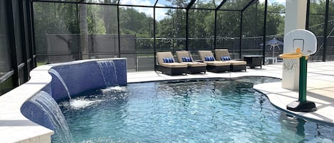 Piscine extérieure, piscine chauffée