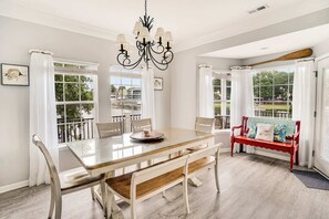 Dining - Lakefront 5BR + Bunks | 2 King Suites | 3 DECKS | Site 308 (Myrtle Beach)