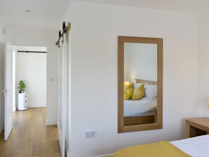 2 chambres, accès au Wi-Fi (inclus), literie fournie