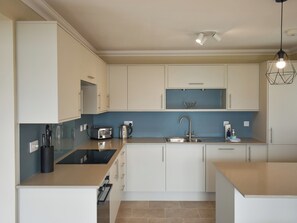 Geschirrspüler, Hochstuhl