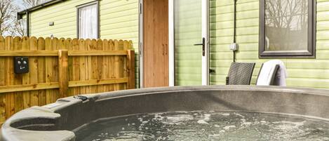 Baignoire à remous extérieure