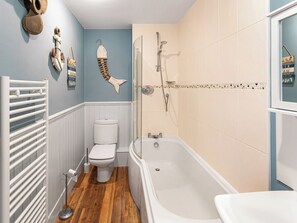 Towels - 2 bedroom accommodation in Beadnell (Beadnell)