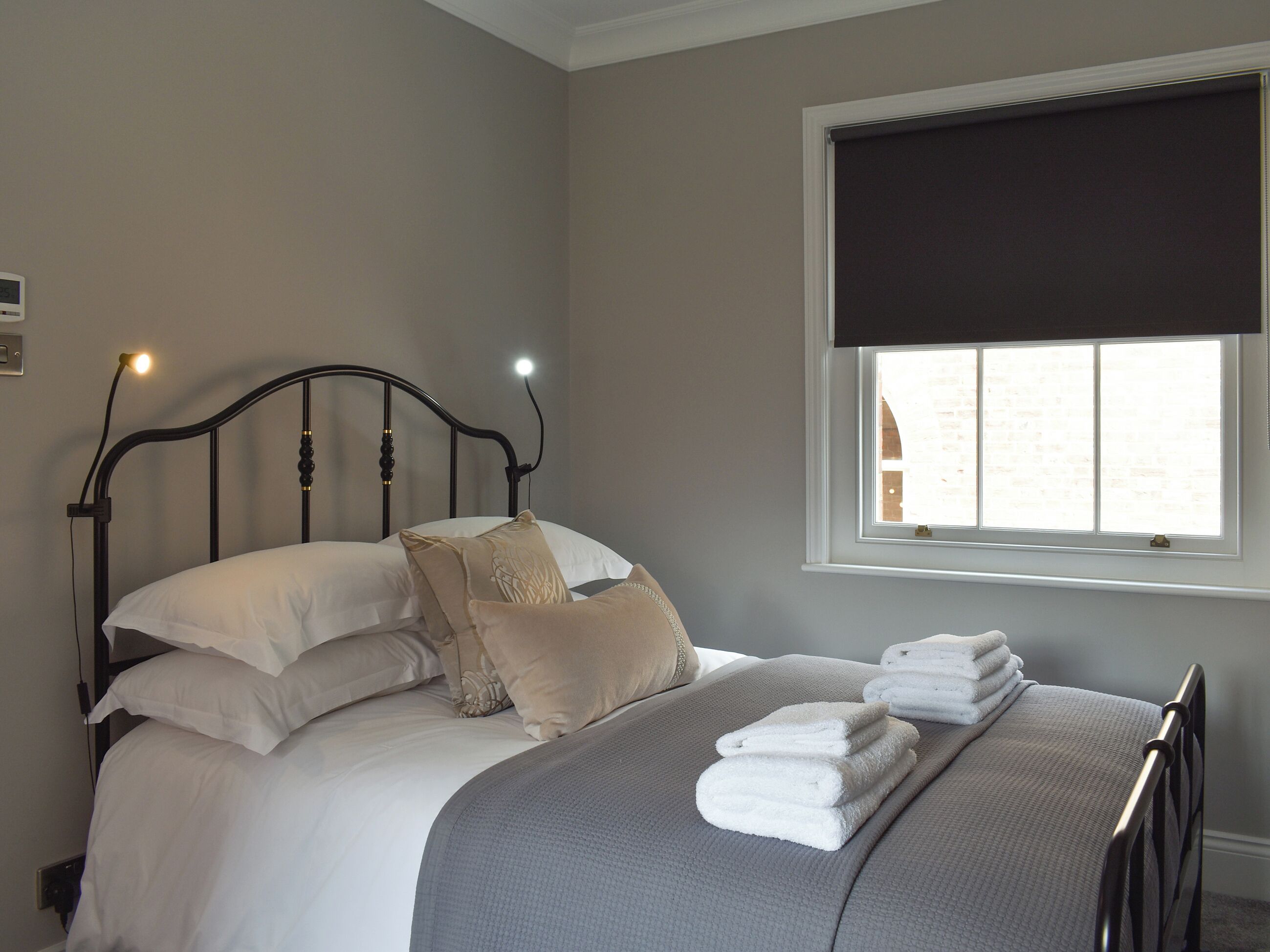 4 bedrooms, free WiFi, bed sheets