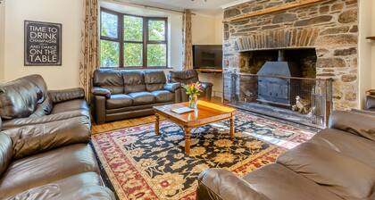 7 Schlafzimmer Unterkunft in Dunterton, near Tavistock