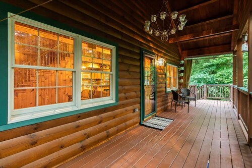 Enchanted Cabin at LedgeRock Springs