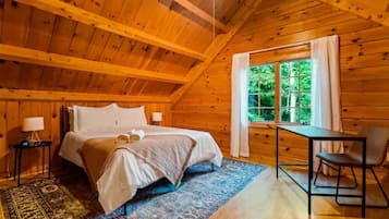 3 bedrooms, desk, free WiFi, bed sheets