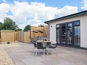 屋外ダイニングエリア