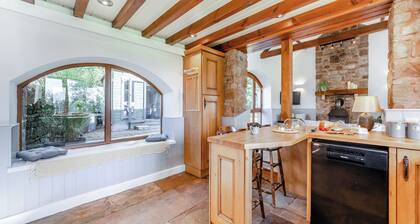 4 bedroom accommodation in Carlisle