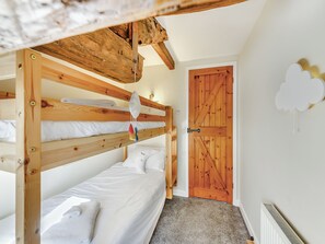 4 camere, Wi-Fi gratuito, lenzuola