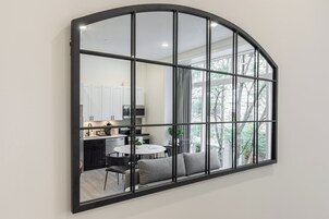 Lägenhet Panoramic - 1 sovrum | Vardagsrum | 55-tums smart-tv med digitalkanaler