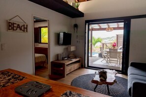Een smart-tv en een stereo