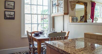 3 bedroom accommodation in Ironbridge