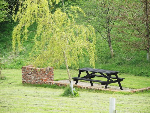 Owl Cottage High Weldon