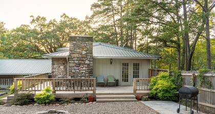 Brady House at Safe Harbor Brady Mountain on Lake Ouachita!
