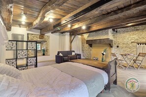 3 soverom, internettilgang og sengetøy