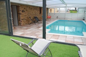 Piscine intérieure, piscine chauffée