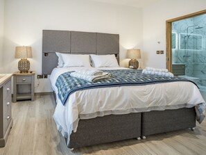 3 chambres, Wi-Fi gratuit, draps fournis