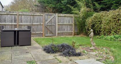 Hollies Cottage 16 - UCK4539