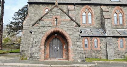 2 bedroom accommodation in Criccieth near Porthmadog