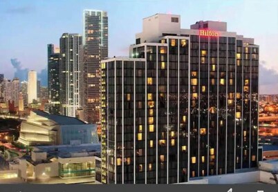 Relax 521 in the heart of Miami!