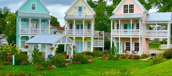 Brand new Buckeye Lake waterfront chalet A