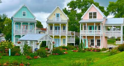 Brand new Buckeye Lake waterfront chalet A