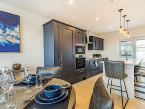 Dining Area | Bay Tree Cottage - Coastal View Cottages, Ludchurch, near Narberth