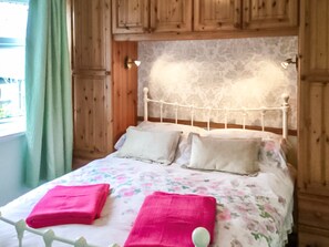 2 bedrooms, free WiFi, bed sheets - Robin's Nest Bungalow - UK39619 (Welcombe, near Hartland)