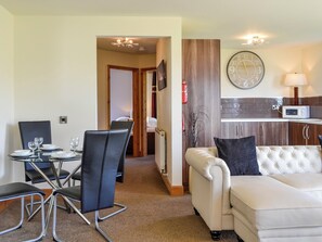 Interior - Seaviews and Hot Tub at The Fairways - UK39821 (Portpatrick)