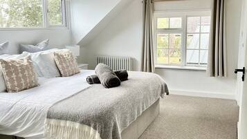 7 bedrooms, iron/ironing board, travel crib, free WiFi