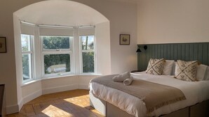 Unclassified image, 5 of 50, button - This historic, former public house has been transformed into a superb holiday residence (Bodorgan)