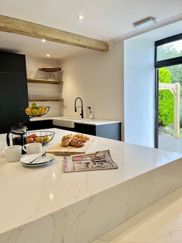 This historic, former public house has been transformed into a superb holiday residence