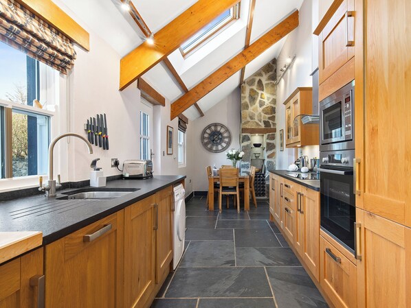 غسالة أطباق، كرسي للأطفال