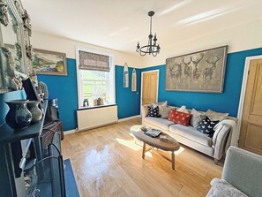 Unclassified image, 3 of 26, button