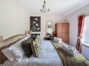 2 bedrooms, free WiFi, bed sheets - Railway Cottage Wooler (Kirknewton near Wooler)