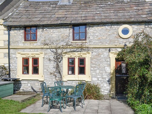 3 bedroom accommodation in Bellerby near Leyburn